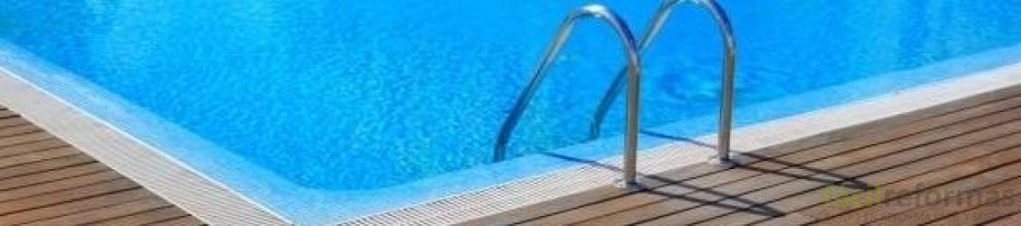 Duchas para piscinas