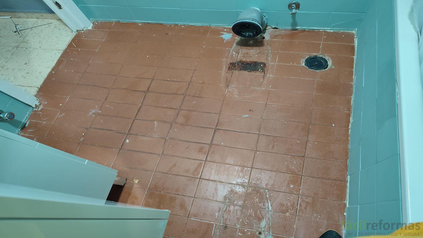 Cambio de suelo SPC en Cuarto de Baño