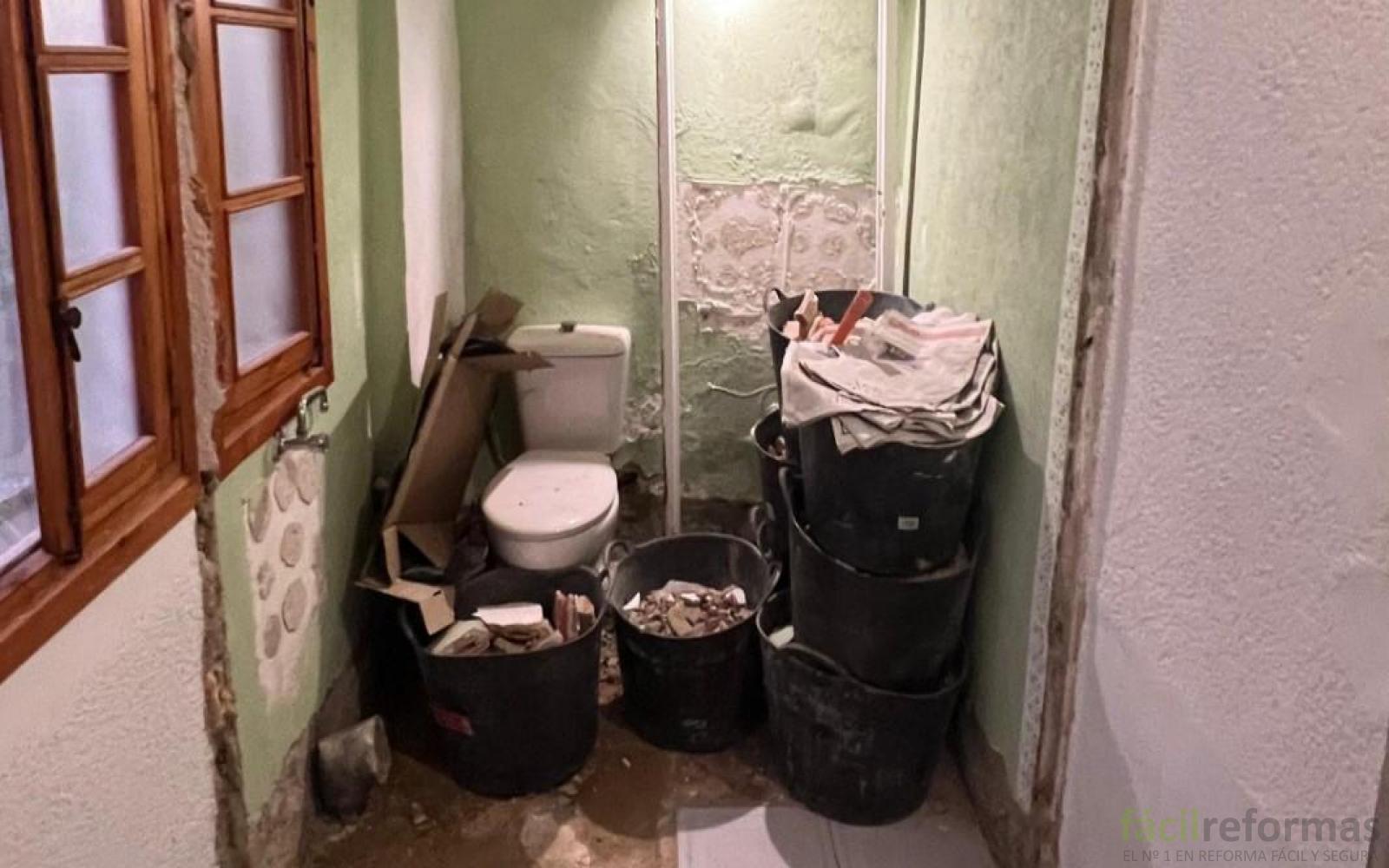 Reforma/ampliacion de baño en Plaza del Arroyo