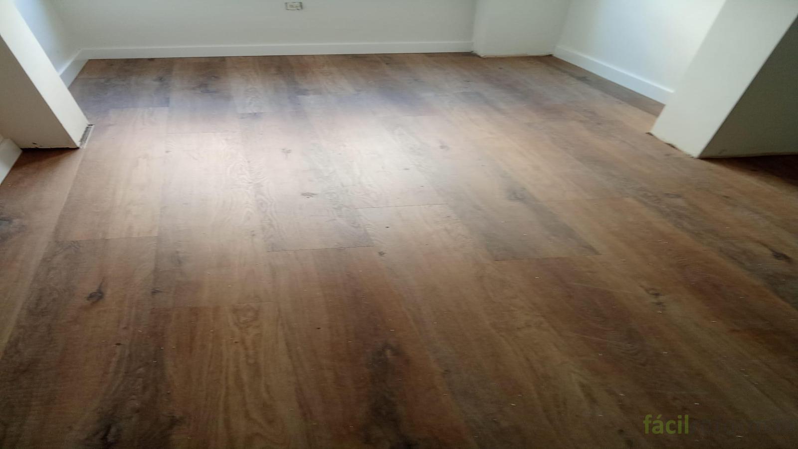 INSTALACION DE SUELO SPC EN CADIZ